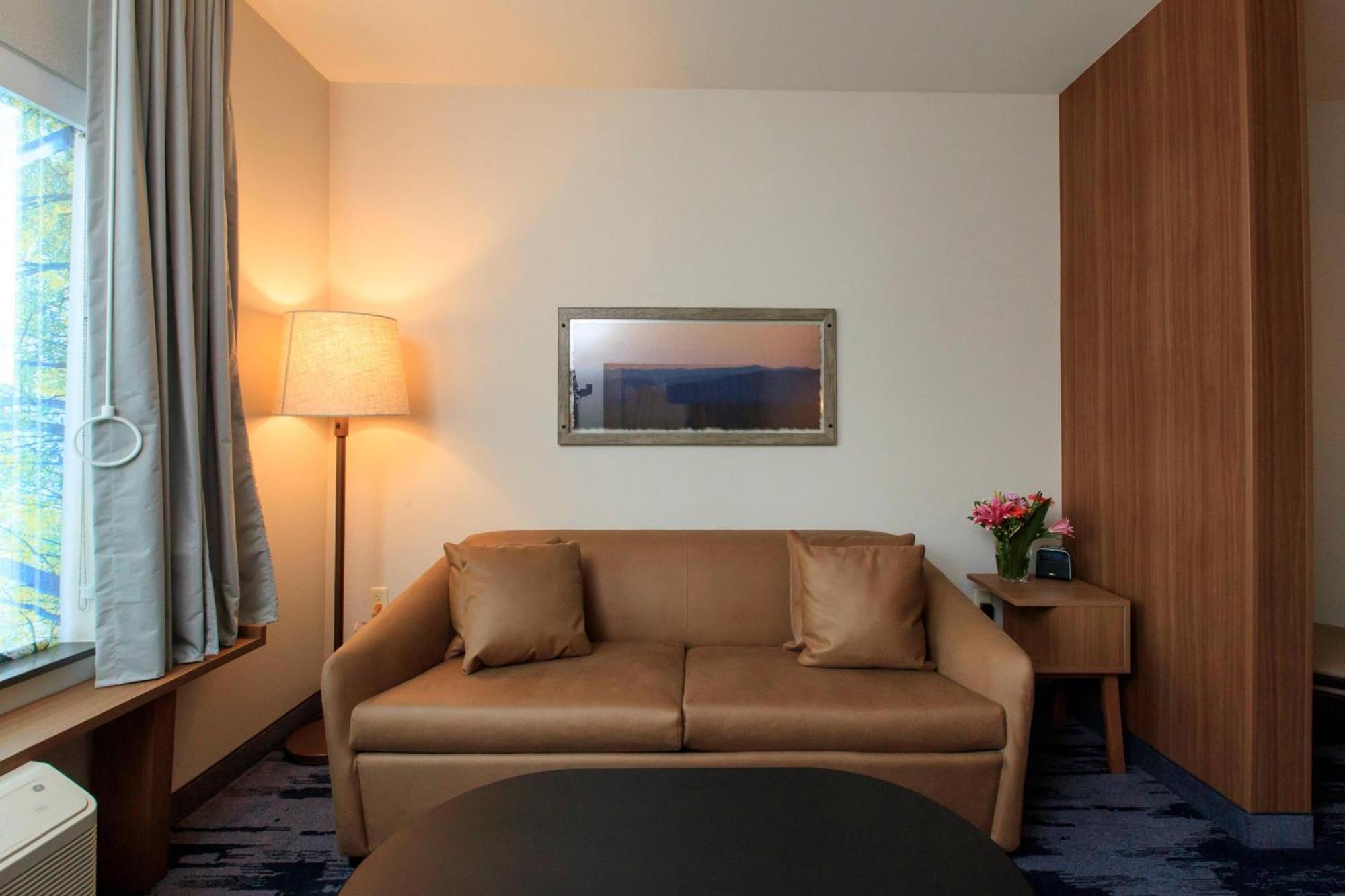 Fairfield Inn & Suites By Marriott Philadelphia Valley Forge/Great Valley Berwyn Exterior photo